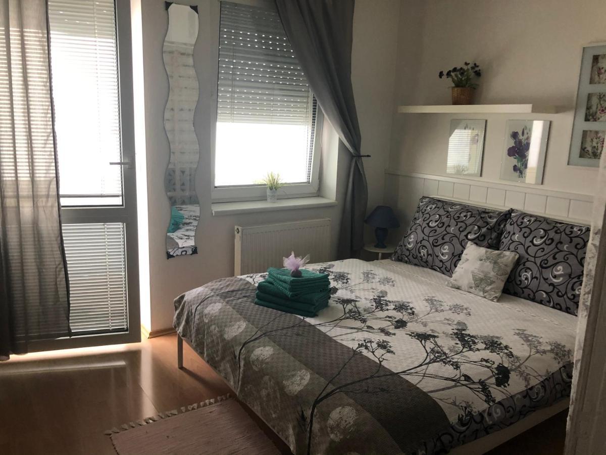 Terrace Apartment S 1 Spalnou Sofia-Parking & Wifi Bratislava Extérieur photo